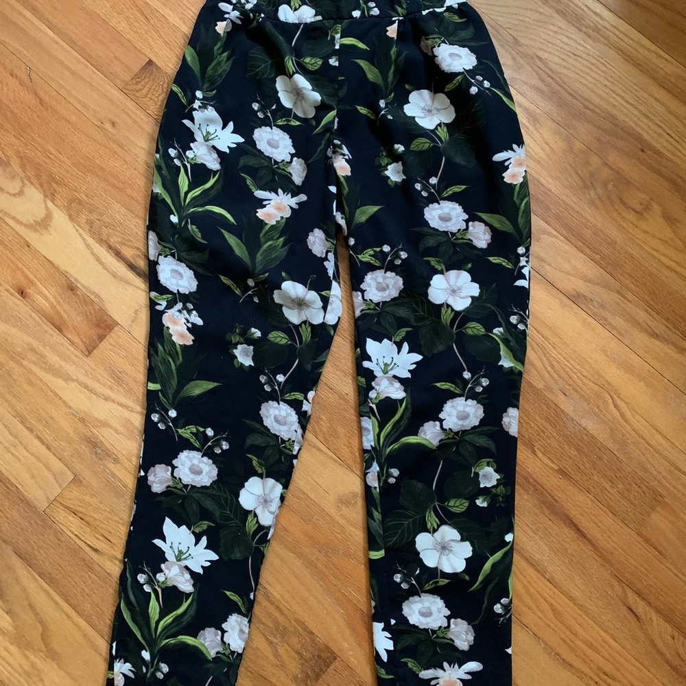 Floral print pants